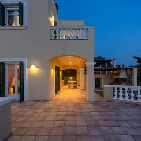 Syros Gem, Luxury Mansion Sunset & Sea Views Villa Posidhonía