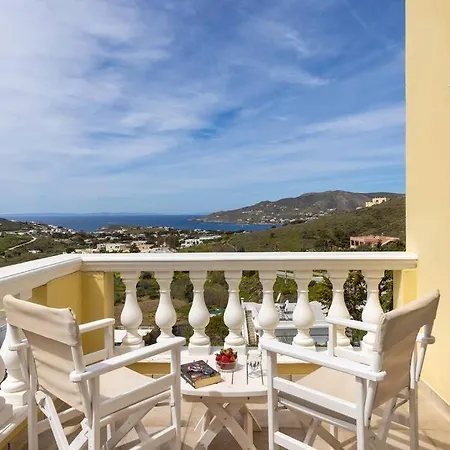 Villa Syros Gem, Luxury Mansion Sunset & Sea Views Posidhonía