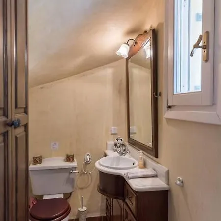 빌라 Syros Gem, Luxury Mansion Sunset & Sea Views